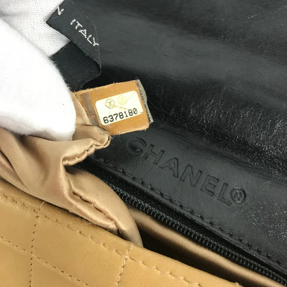 RARE Hot Find! Chanel 2 Face Sheepskin Flap Crossbody - Authentic - Picture 10 of 16